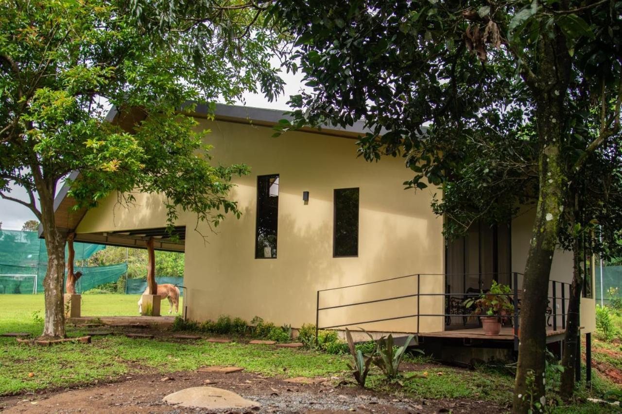 Modern Loft Inside A Beautiful Farm General Viejo Exterior foto