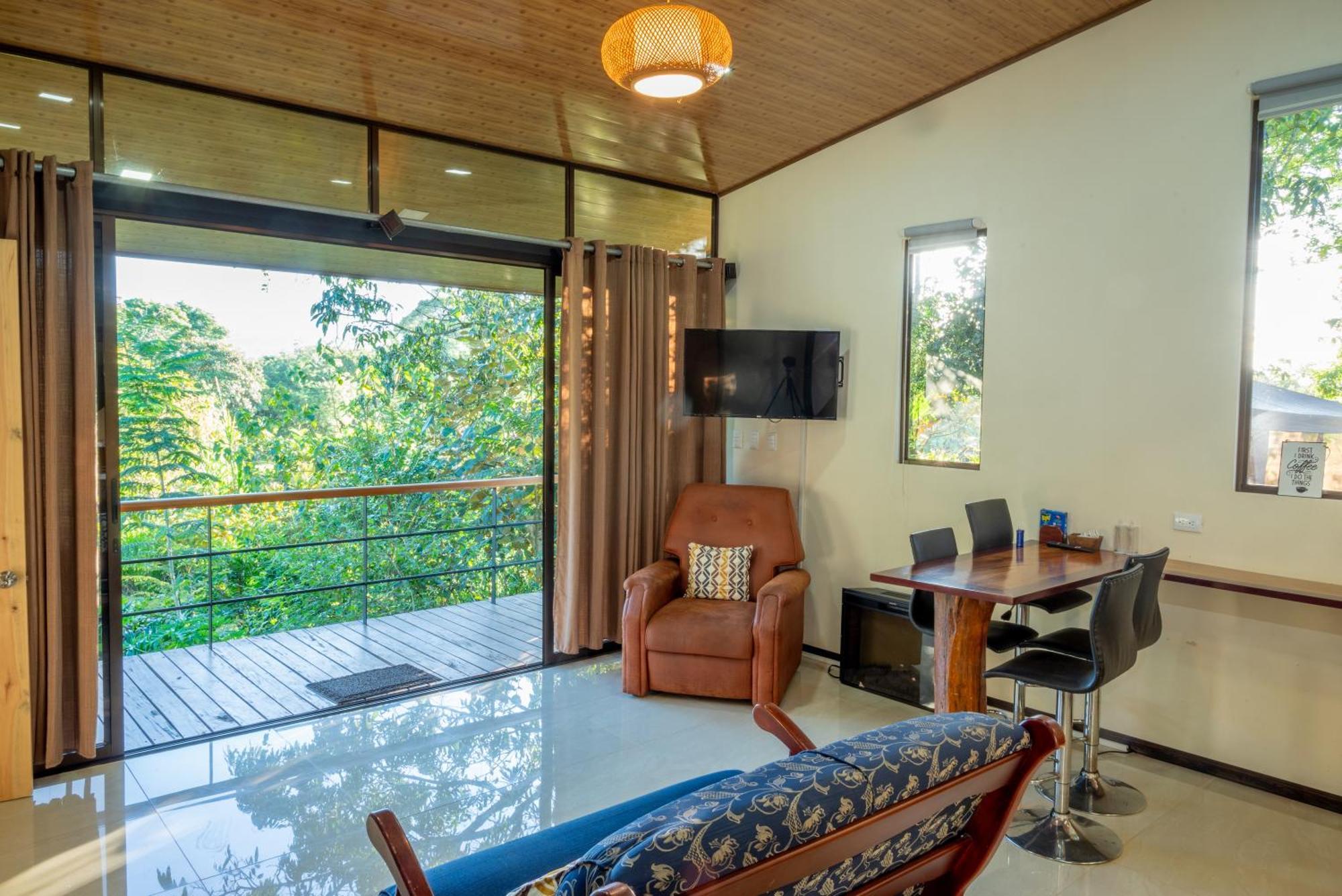 Modern Loft Inside A Beautiful Farm General Viejo Exterior foto