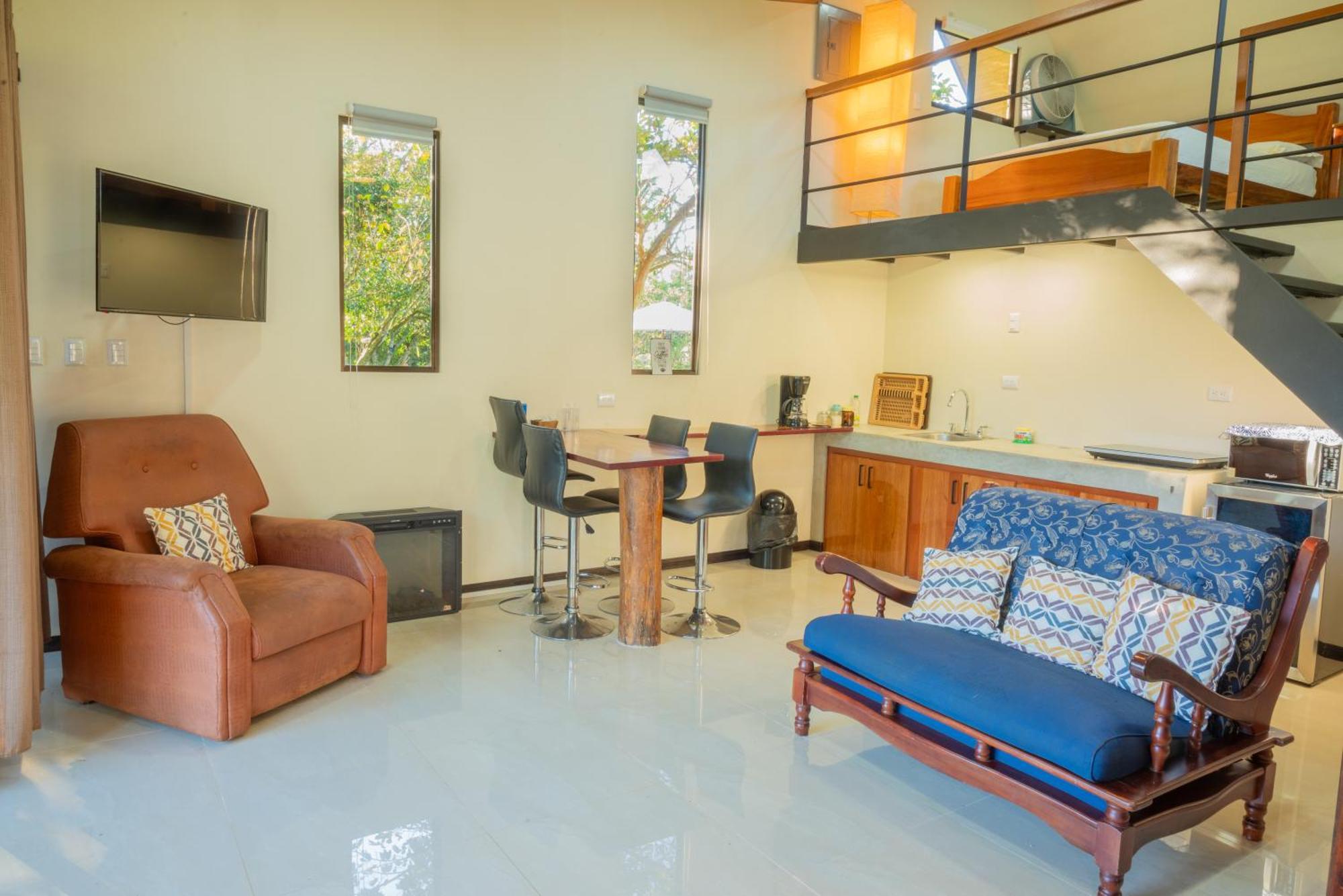 Modern Loft Inside A Beautiful Farm General Viejo Exterior foto