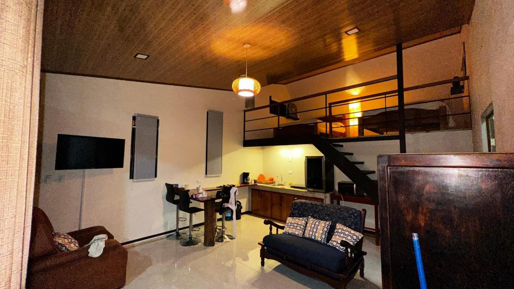 Modern Loft Inside A Beautiful Farm General Viejo Exterior foto