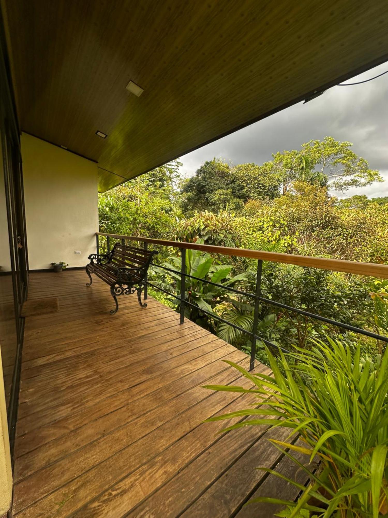 Modern Loft Inside A Beautiful Farm General Viejo Exterior foto